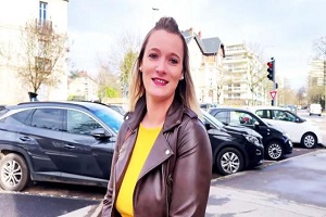 Келли – 30-летняя Келли подтверждает свое влечение к жесткому сексу!