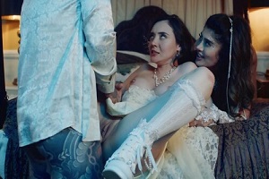 Марина Майя и Кэтрин Найт – Скандально