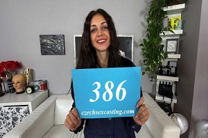 Лола Дезире – Эта сексуальная брюнетка не знает границ – E386