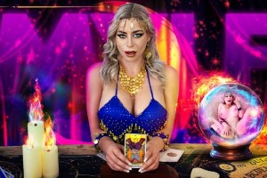 Bambi Blitz — карты Таро и сиськи с маслом: извращенные ритуалы Бамби