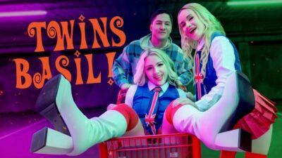 Khloe Kingsley & Eva Nyx — (сперма) обмен