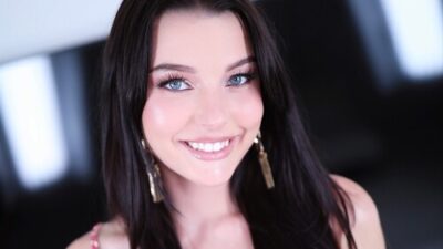 Kloe Love — Amateur Allure приветствует любовь Клоя, красивая красотка сосет член, трахается и глотает горячую нагрузку