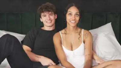 Jade Frost – Дерек Райс наполняет идеальную задницу Jade Frost огромной сливочной порцией!