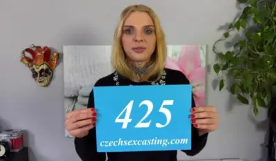 Lexistar 60 – Сексуальную блондинку с номером 425 жестко трахают – E425