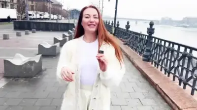 Джулия Мейз – 28-летняя Джулия Мейз любит французскую культуру!
