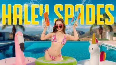 Haley Spades – мартовский обзор: Haley Spades готовится к весенним каникулам с большим членом!