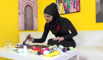 Виктория Бенц — сексуальная крошка в хиджабе поменяла кисть на член